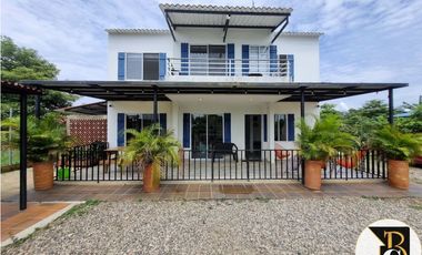 SE VENDE CASA CAMPESTRE KM 5 VIA MATEPANTANO DESDE LA SUBASTA