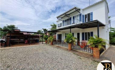 SE VENDE CASA CAMPESTRE KM 5 VIA MATEPANTANO DESDE LA SUBASTA