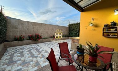 SE VENDE O SE ARRIENDA MAGNFICA CASA EN CAMINO DE PUEBLO VIEJO COTA