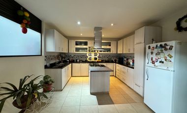 SE VENDE O SE ARRIENDA MAGNFICA CASA EN CAMINO DE PUEBLO VIEJO COTA