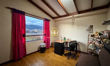 SE VENDE O SE ARRIENDA MAGNFICA CASA EN CAMINO DE PUEBLO VIEJO COTA