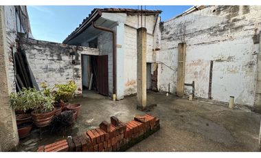 Casa mejora de una planta en venta Barrio La Colombina Palmira Valle