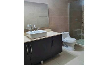APARTAMENTO EN HOWARD