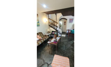 Excelente Triplex en Zona Duplex a la venta