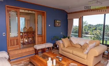 Casa en Venta en Parque Ivian I