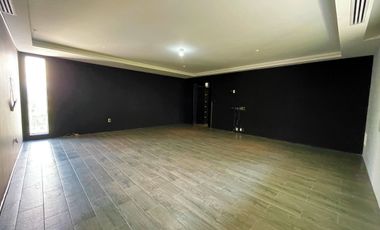 Casa en Venta en Santa Anita Club de Golf en Tlajomulco de Zúñiga, Jalisco.