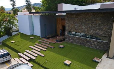 Casa en Venta en Santa Anita Club de Golf en Tlajomulco de Zúñiga, Jalisco.