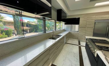 Casa en Venta en Santa Anita Club de Golf en Tlajomulco de Zúñiga, Jalisco.