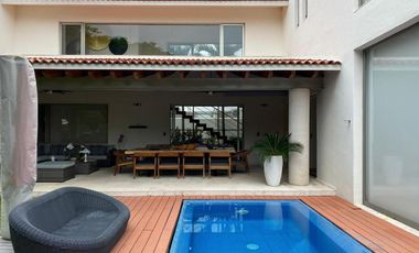 VENTA CASA EN KLOSTER SUMIYA FRENTE AL LAGO