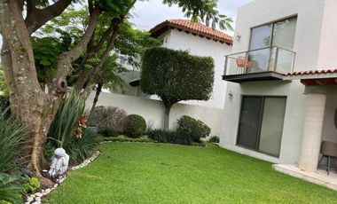 VENTA CASA EN KLOSTER SUMIYA FRENTE AL LAGO