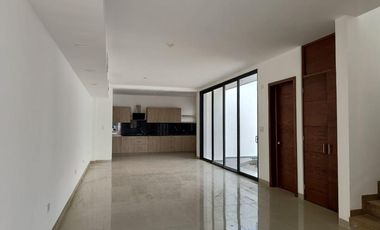 HERMOSA RESIDENCIA EN VENTA EN VILLAS DE LAS PALMAS