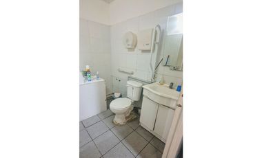 Oportunidad en corazón de Viña del mar, Amplia oficina con patente de clinica dental
