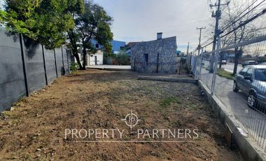 terreno de uso comercial en venta en importante avenida de Concon .