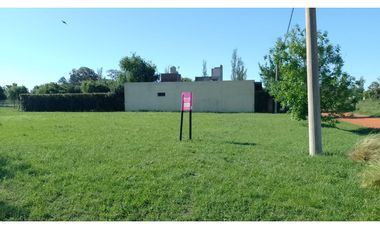 Ibarlucea: Calle 3 y Rivadavia, Barrio abierto Don Hector terreno en esquina de 477 m2, Santa Fe Argentina