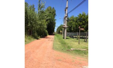Ibarlucea: Calle 3 y Rivadavia, Barrio abierto Don Hector terreno en esquina de 477 m2, Santa Fe Argentina