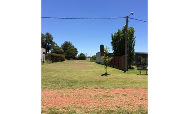 Ibarlucea: Calle 3 y Rivadavia, Barrio abierto Don Hector terreno en esquina de 477 m2, Santa Fe Argentina