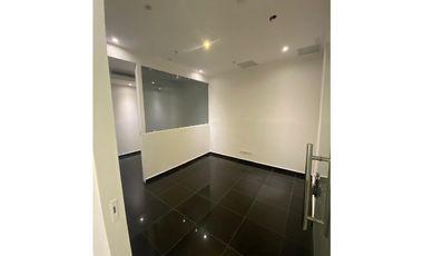 OFICINA / OBARRIO / PH SL55 / 250M2 / DIVISIONES / 4 PARKING / AIRE AC
