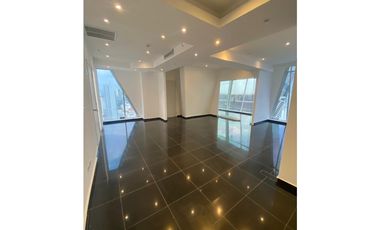 OFICINA / OBARRIO / PH SL55 / 250M2 / DIVISIONES / 4 PARKING / AIRE AC