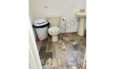 Oficina / Consultorio / Spa en rene