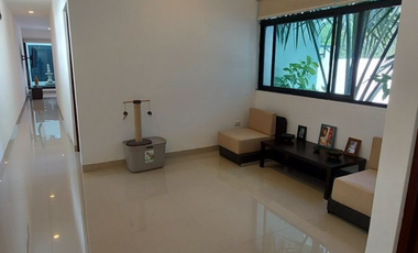 UNA PLANTA ,3 Rec y paneles solares