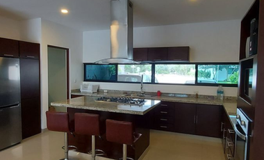 UNA PLANTA ,3 Rec y paneles solares