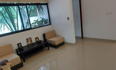 UNA PLANTA ,3 Rec y paneles solares