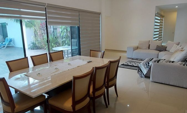 UNA PLANTA ,3 Rec y paneles solares