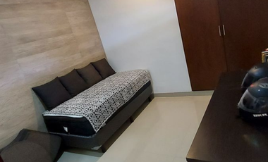 UNA PLANTA ,3 Rec y paneles solares