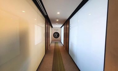 Oficina en Corporativo Yama en venta
