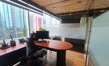 Oficina en Corporativo Yama en venta