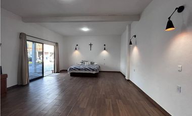 CASA EN VENTA EN CIVAC 