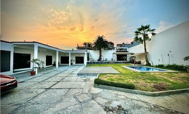 CASA EN VENTA EN CIVAC 