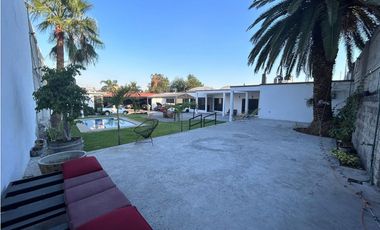 CASA EN VENTA EN CIVAC 