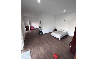 CASA EN VENTA EN CIVAC 