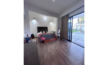 CASA EN VENTA EN CIVAC 