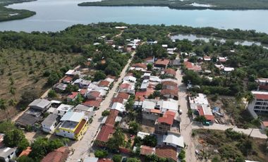 Casa en Playa Barra de Potosí Zihuatanejo