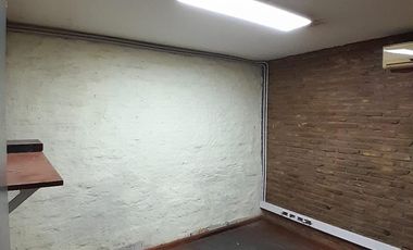 Venta galpon deposito Av circunvalacion 27 de febrero apto camiones baños techo hormigon