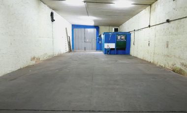 Venta galpon deposito Av circunvalacion 27 de febrero apto camiones baños techo hormigon