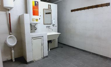 Venta galpon deposito Av circunvalacion 27 de febrero apto camiones baños techo hormigon
