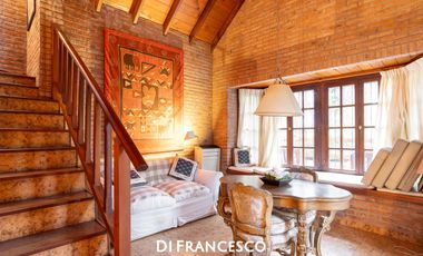 Casa 5 ambientes en Pinamar Pileta Climatizada
