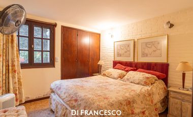 Casa 5 ambientes en Pinamar Pileta Climatizada