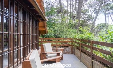 Casa 5 ambientes en Pinamar Pileta Climatizada