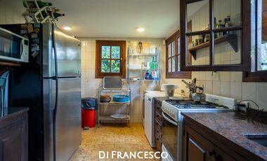 Casa 5 ambientes en Pinamar Pileta Climatizada