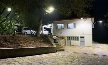 CASA CON TERRENO EN VENTA EN AGUA DULCE MONTEMORELOS