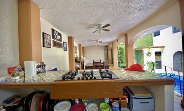 CASA EN RENTA AMUEBLADA EN LOMAS DE CORTÉS