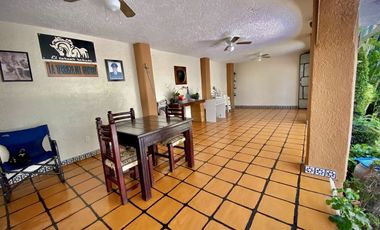 CASA EN RENTA AMUEBLADA EN LOMAS DE CORTÉS