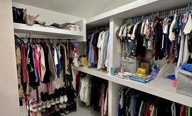 CASA EN RENTA AMUEBLADA EN LOMAS DE CORTÉS