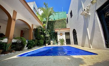 CASA EN RENTA AMUEBLADA EN LOMAS DE CORTÉS