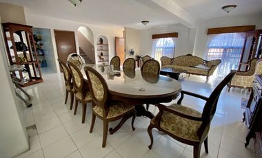 CASA EN RENTA AMUEBLADA EN LOMAS DE CORTÉS