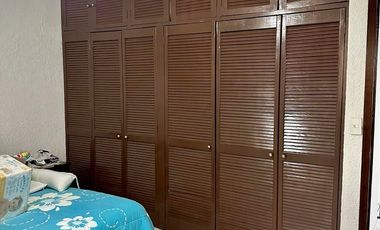 CASA EN RENTA AMUEBLADA EN LOMAS DE CORTÉS